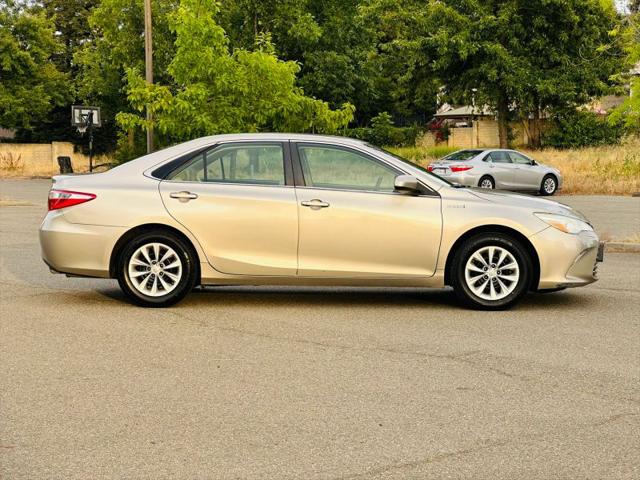 2016 Toyota Camry LE