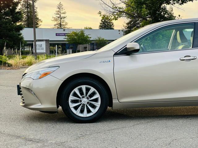 2016 Toyota Camry LE