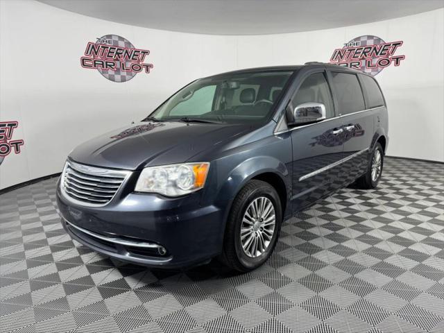 2014 Chrysler Town & Country Touring-L