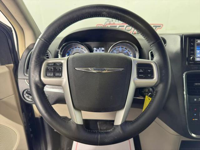 2014 Chrysler Town & Country Touring-L