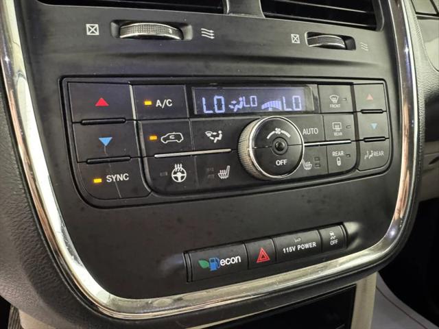 2014 Chrysler Town & Country Touring-L