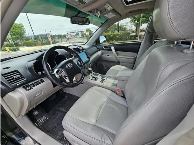 2012 Toyota Highlander SE V6