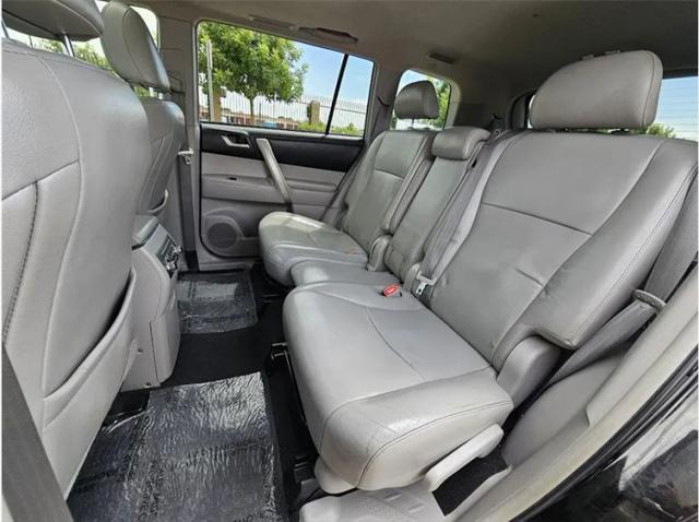 2012 Toyota Highlander SE V6