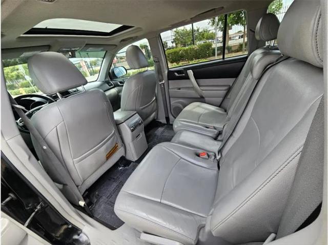 2012 Toyota Highlander SE V6
