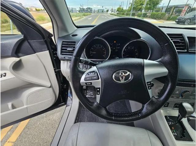 2012 Toyota Highlander SE V6