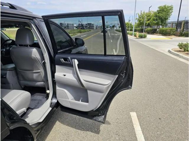 2012 Toyota Highlander SE V6