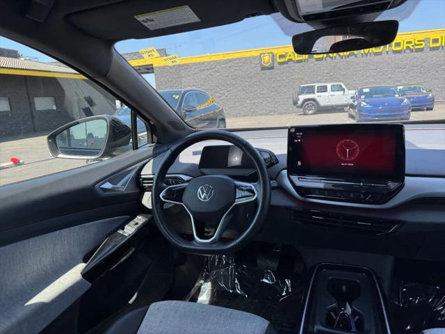 2023 Volkswagen ID.4 Standard