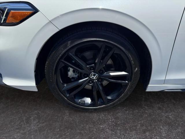 2025 Honda Civic Base w/High Performance Summer Tires
