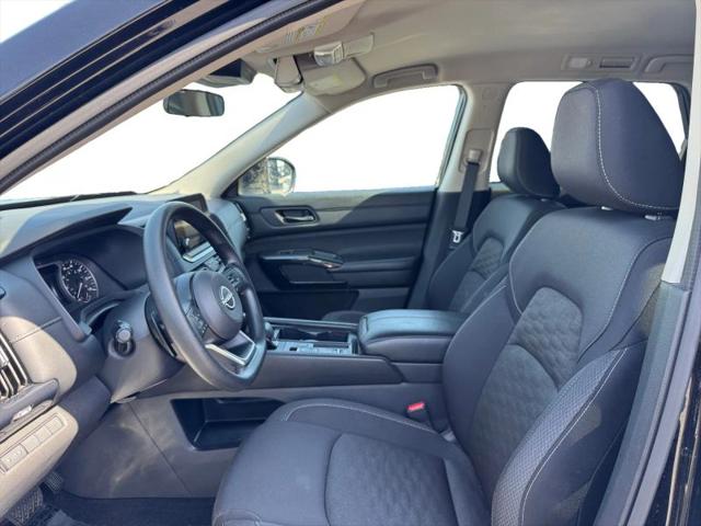 2024 Nissan Pathfinder S FWD