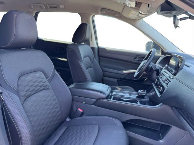 2024 Nissan Pathfinder S FWD