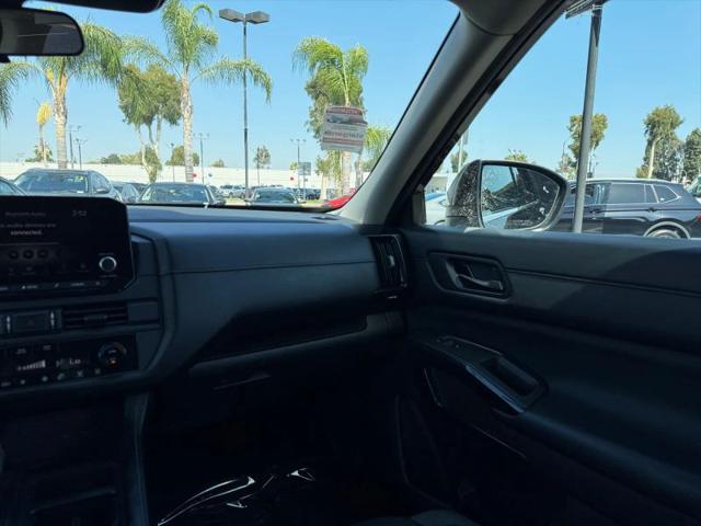 2024 Nissan Pathfinder S FWD