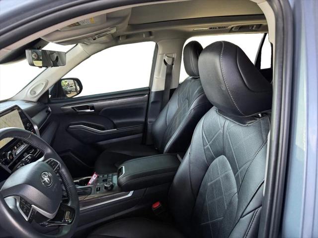 2024 Toyota Highlander Platinum