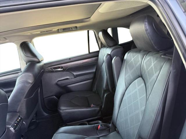2024 Toyota Highlander Platinum