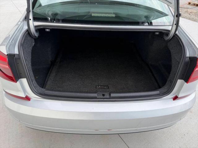 2017 Volkswagen Passat 1.8T SE