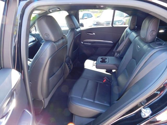 2024 Cadillac XT4 FWD Premium Luxury