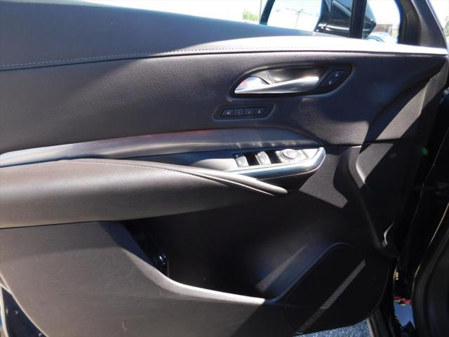 2024 Cadillac XT4 FWD Premium Luxury