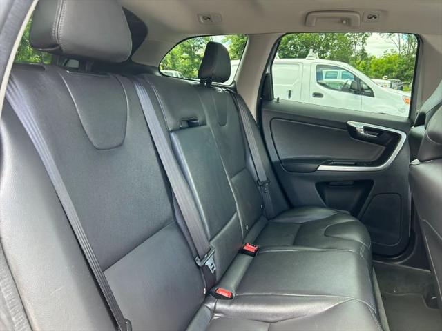 2016 Volvo XC60 T5 Premier