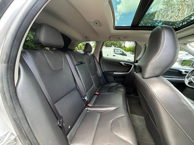 2016 Volvo XC60 T5 Premier