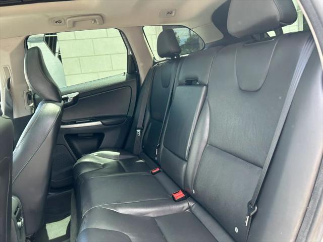 2016 Volvo XC60 T5 Premier