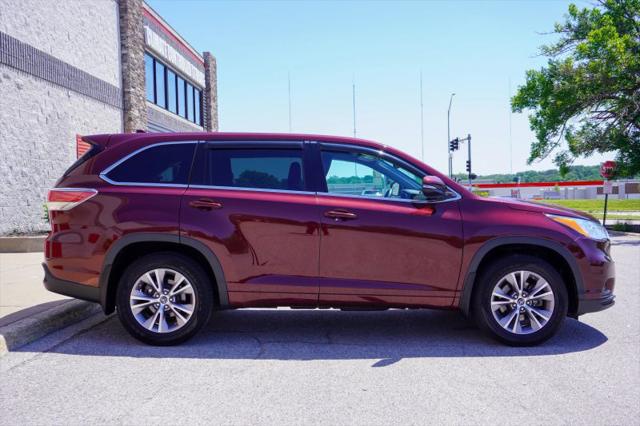 2016 Toyota Highlander LE Plus V6