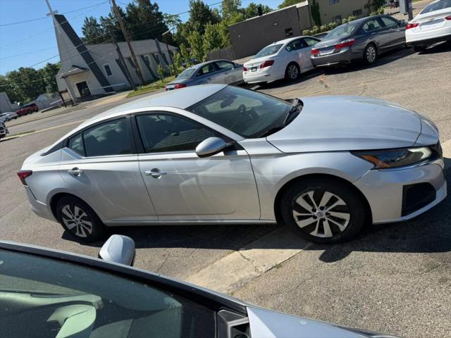 2023 Nissan Altima S FWD