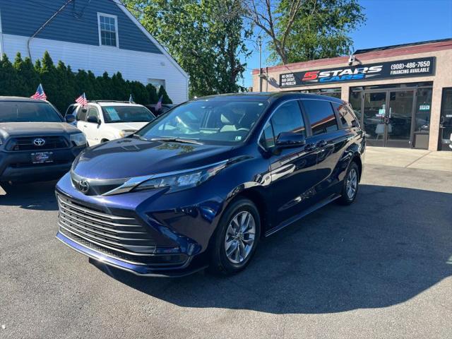 2026 Toyota Sienna LE for sale in Linden, NJ