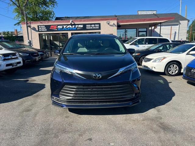 2026 Toyota Sienna LE