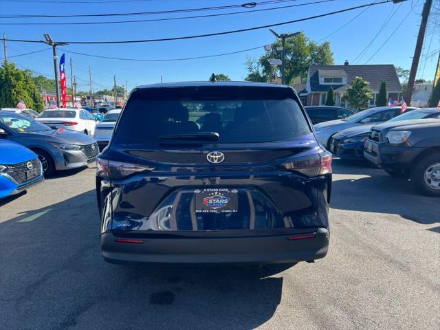 2026 Toyota Sienna LE
