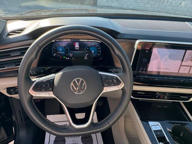 2026 Volkswagen Atlas SE with Technology