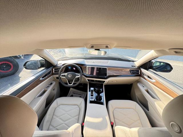 2026 Volkswagen Atlas SE with Technology