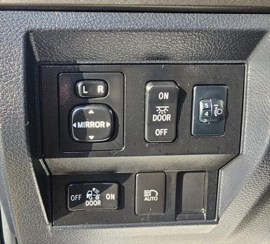 2018 Toyota Tundra SR5 5.7L V8