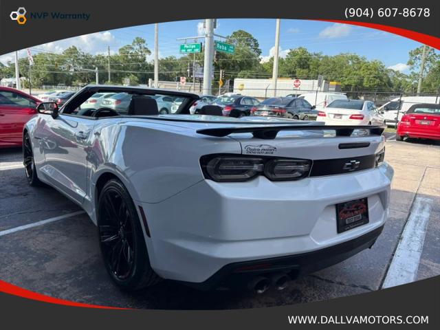2021 Chevrolet Camaro RWD Convertible LT1