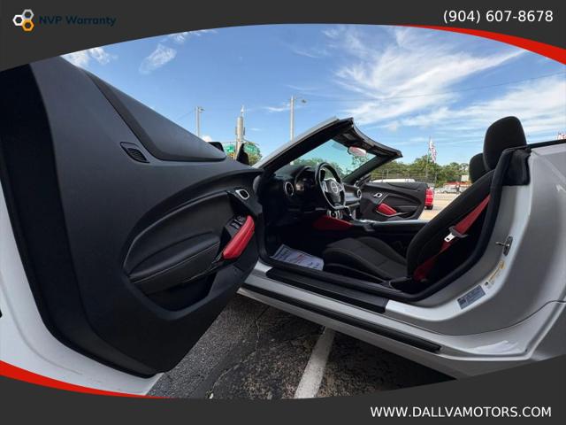 2021 Chevrolet Camaro RWD Convertible LT1