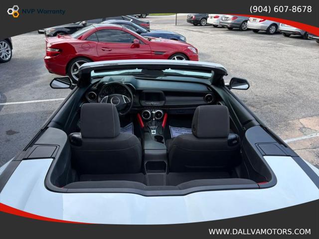 2021 Chevrolet Camaro RWD Convertible LT1