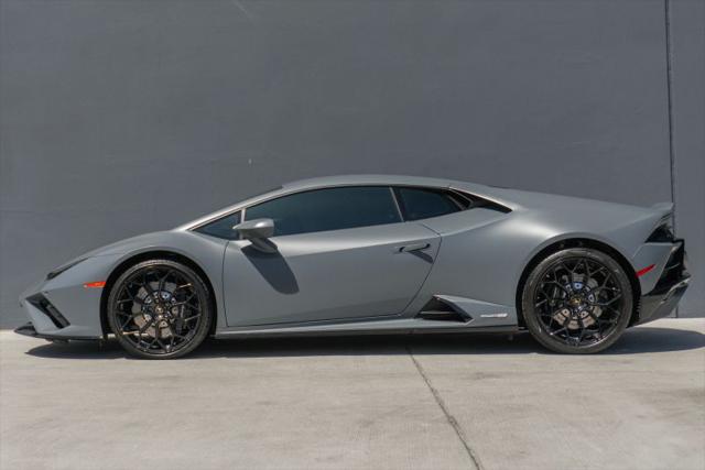 2022 Lamborghini Huracan Evo Coupe RWD