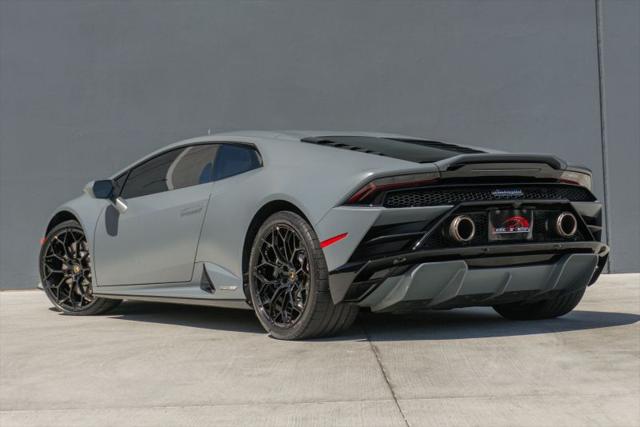 2022 Lamborghini Huracan Evo Coupe RWD