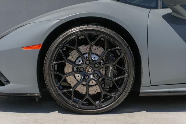 2022 Lamborghini Huracan Evo Coupe RWD