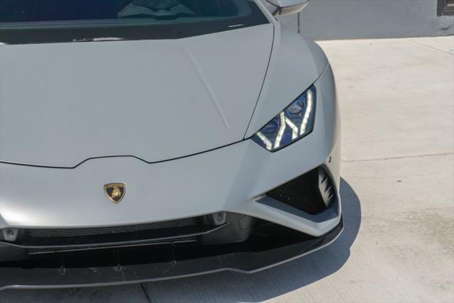 2022 Lamborghini Huracan Evo Coupe RWD