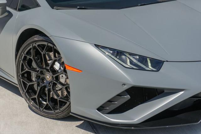 2022 Lamborghini Huracan Evo Coupe RWD