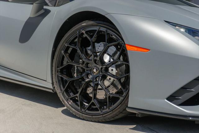 2022 Lamborghini Huracan Evo Coupe RWD