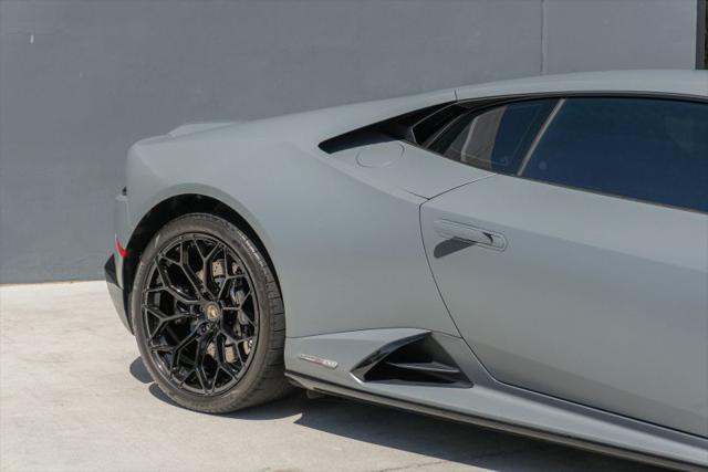 2022 Lamborghini Huracan Evo Coupe RWD