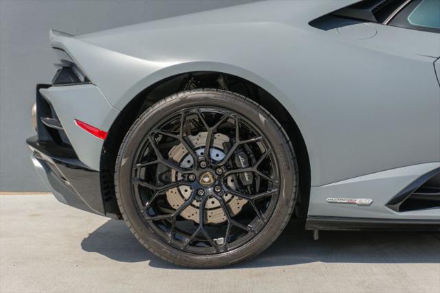 2022 Lamborghini Huracan Evo Coupe RWD