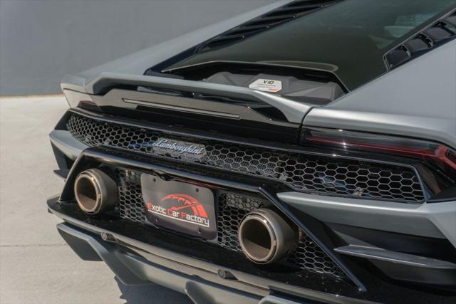 2022 Lamborghini Huracan Evo Coupe RWD