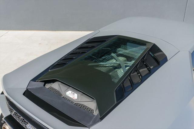 2022 Lamborghini Huracan Evo Coupe RWD