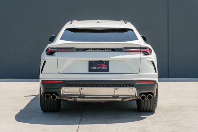 2020 Lamborghini Urus Base