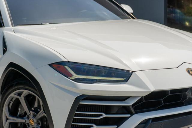 2020 Lamborghini Urus Base