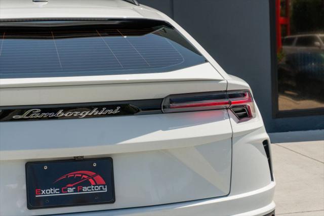 2020 Lamborghini Urus Base