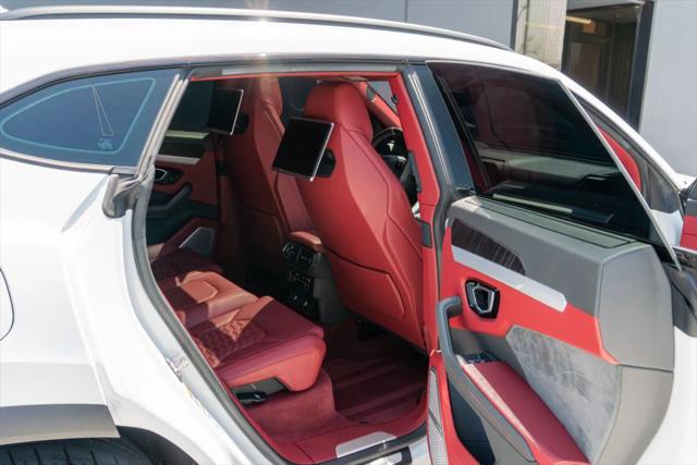 2020 Lamborghini Urus Base
