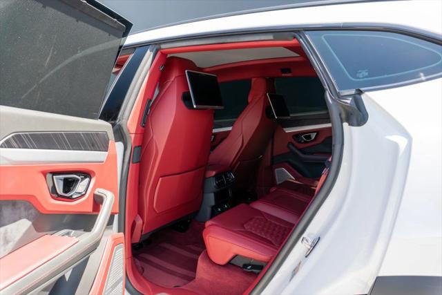 2020 Lamborghini Urus Base