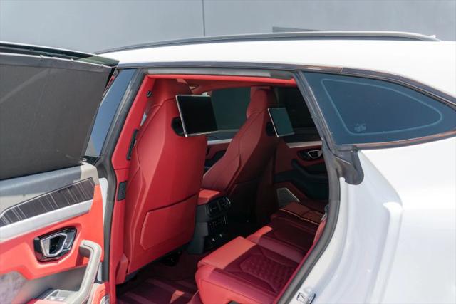 2020 Lamborghini Urus Base